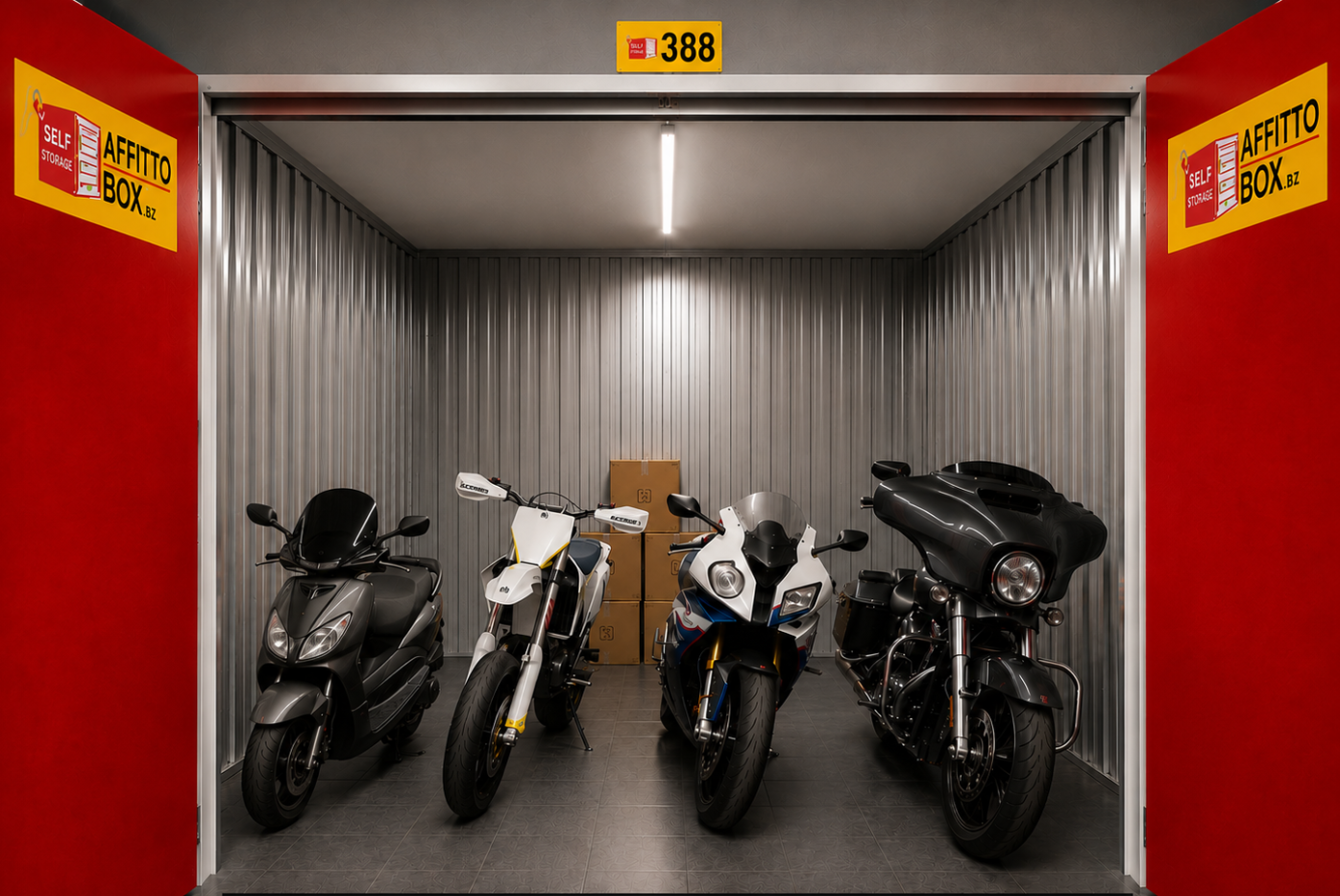 Videoüberwachte Motorradbox in Bozen - Motorräder bereit